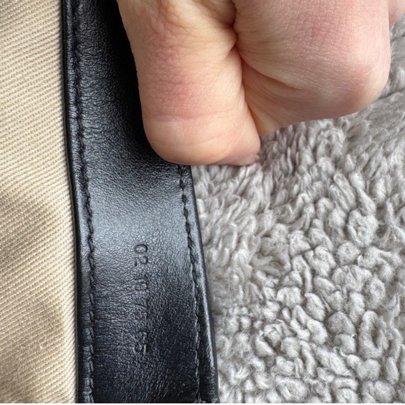 Chloé Mini C Bag in Black Leather - Picture 13 of 13